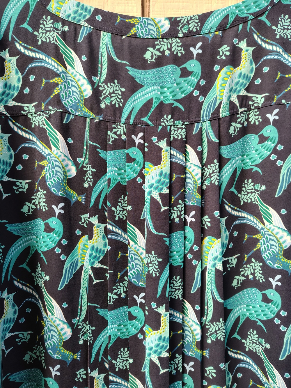 LOFT Peacock Top Large Blue Teal Long Sleeve Pleated Lightweight Flowy Relaxed - Picture 5 of 7